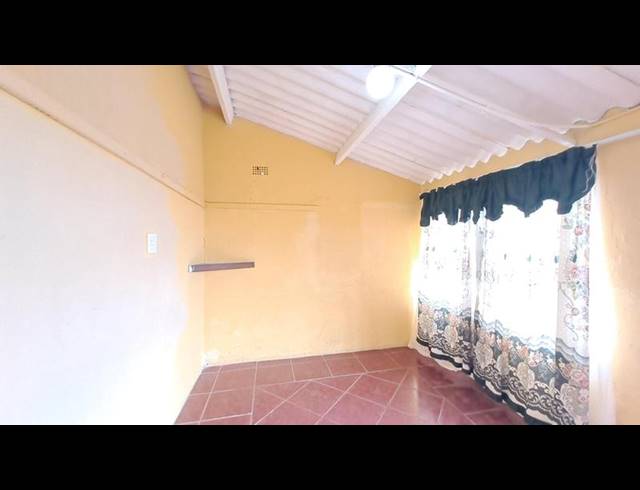 2 BEDROOM PROPERTY TO RENT IN UMLAZI K